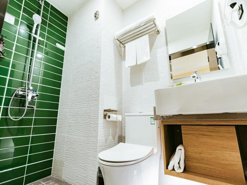 Greentree Inn Shanghai Huangxing Park Subway Station Express Hotel Eksteriør bilde