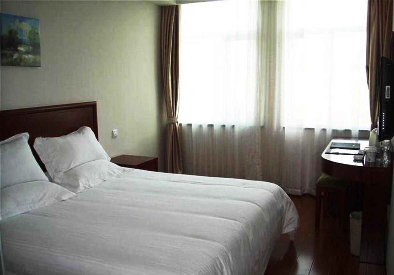 Greentree Inn Shanghai Huangxing Park Subway Station Express Hotel Eksteriør bilde
