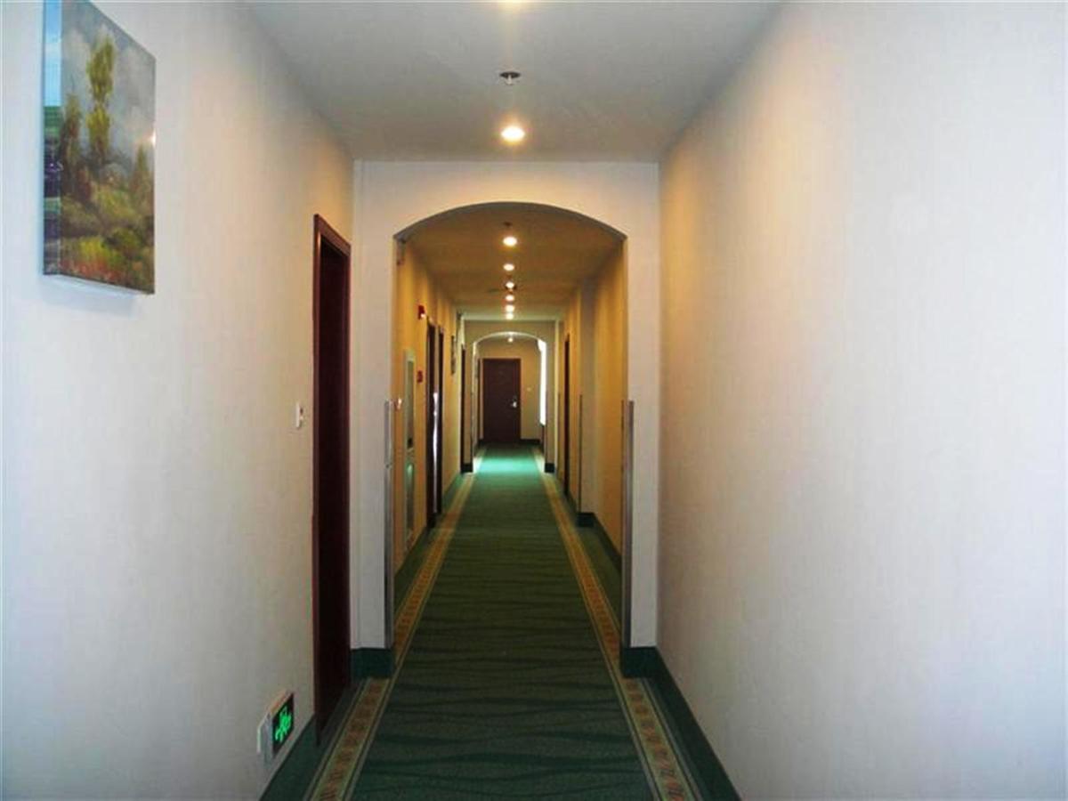 Greentree Inn Shanghai Huangxing Park Subway Station Express Hotel Eksteriør bilde