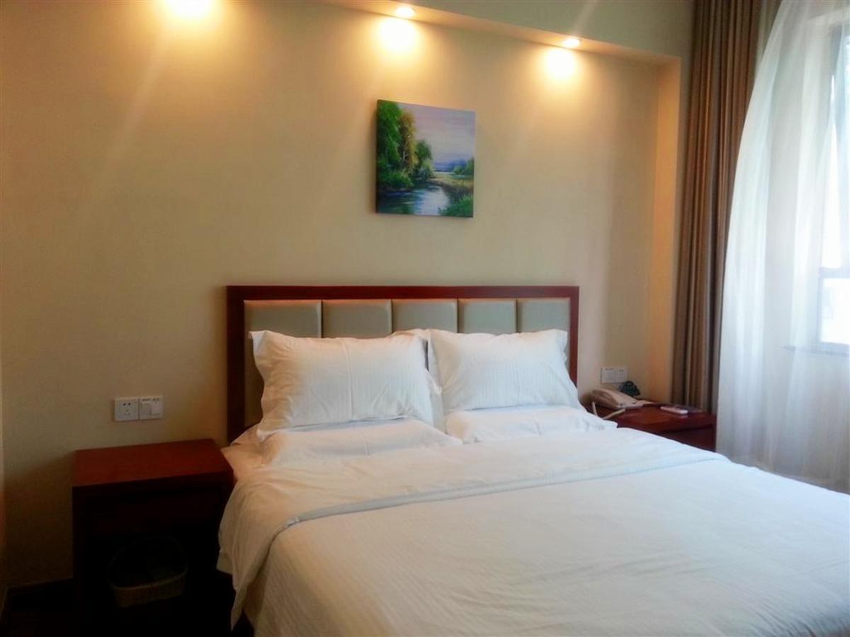 Greentree Inn Shanghai Huangxing Park Subway Station Express Hotel Eksteriør bilde