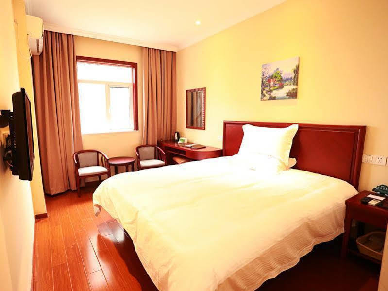 Greentree Inn Shanghai Huangxing Park Subway Station Express Hotel Eksteriør bilde